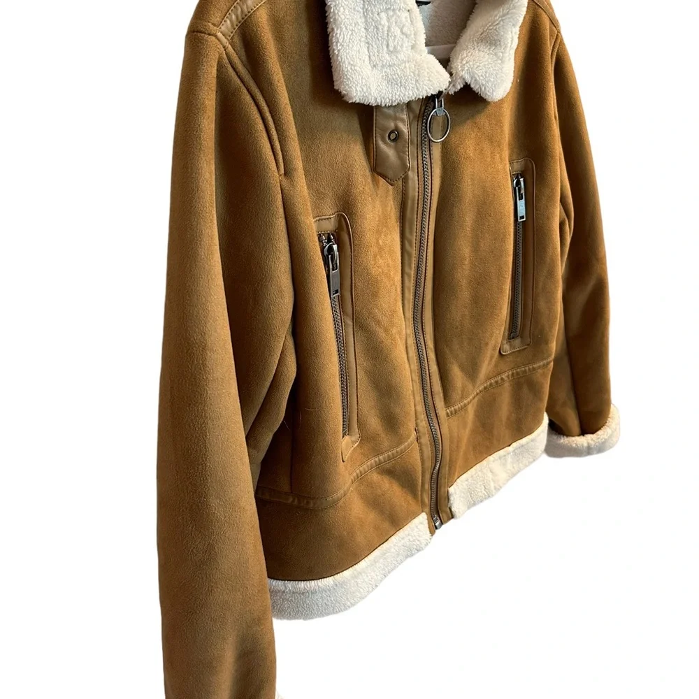 Universal Threads Bomber Faux Suede & Sherpa Moto Jacket. Size Medium. - Picture 4 of 12